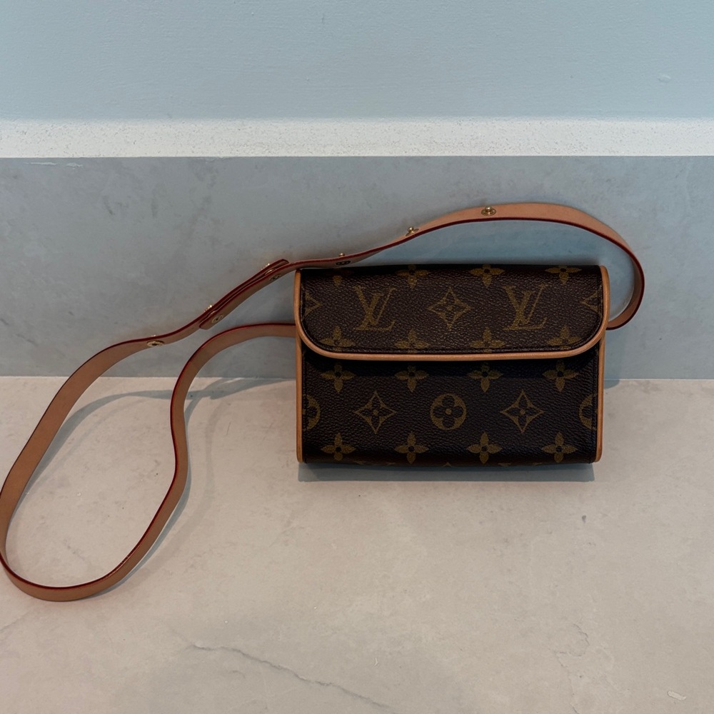 Louis Vuitton Classic Monogram Crossbody Bag